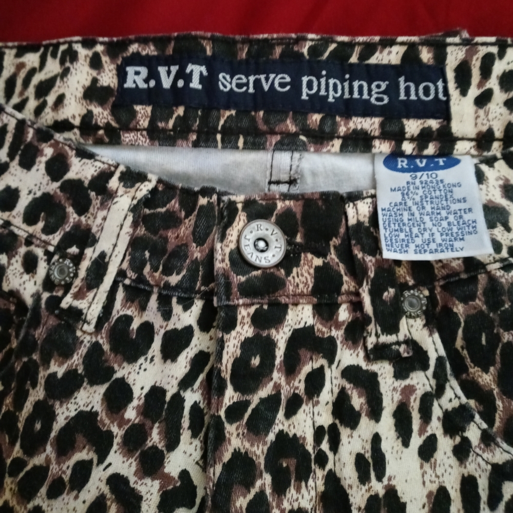 Cheetah print Y2k retro
